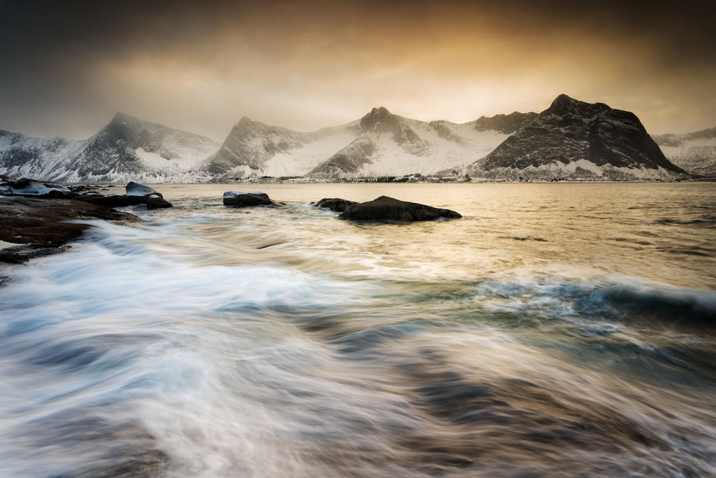 Magical Senja in Norway. Photo tour with Wild Nature Photo Adventures. Photo by Floris Smeets